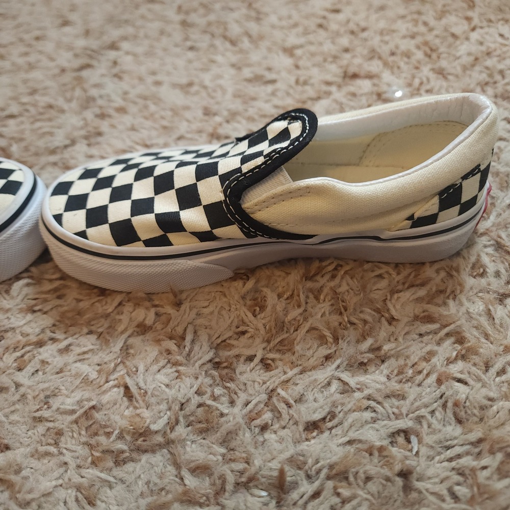 Vans Classic Slip-On Kids Size 11.5 Black White Checkerboard Skate Shoes - Picture 9 of 10